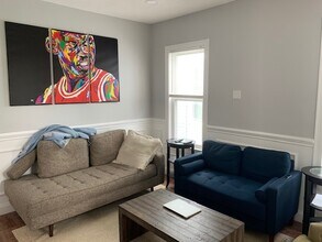 38 Crescent Ave, Unit 3 in Boston, MA - Building Photo - Building Photo