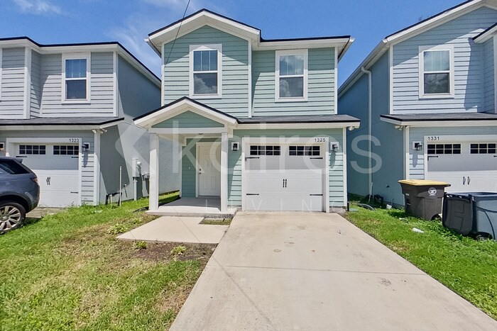 1325 Mull St in Jacksonville, FL - Building Photo