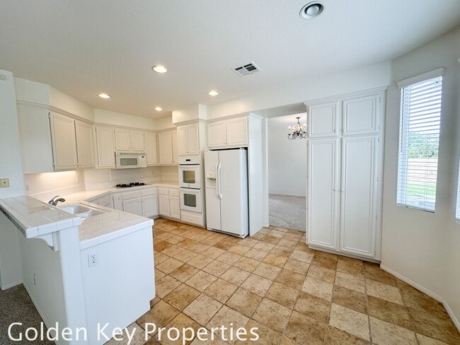 1188 Abelia Ave in Carlsbad, CA - Building Photo - Building Photo