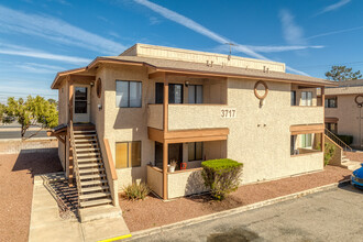 3708 Scuba Cor in Las Vegas, NV - Building Photo - Building Photo