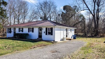 1705-1707 Dodson St in Murray, KY - Building Photo