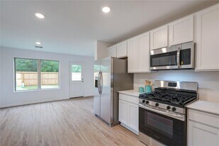 17914 Becker Lndg Dr in Hockley, TX - Building Photo