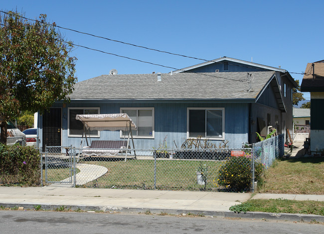 245-247 E Barnett St in Ventura, CA - Building Photo - Building Photo