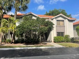 8329 Coral Lake Dr in Coral Springs, FL - Building Photo