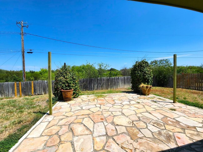 131 Riata Dr in Del Rio, TX - Building Photo - Building Photo