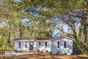 4687 Clemmons Dr, Unit 1-108 in Ellenwood, GA - Building Photo