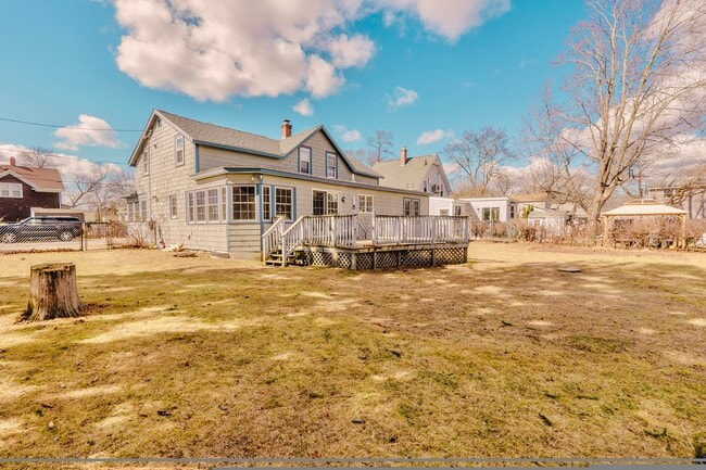 178 Manning St, Unit #1 in Warwick, RI - Building Photo - Building Photo