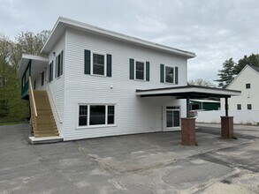 162 Narragansett St in Gorham, ME - Building Photo - Building Photo