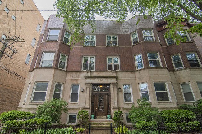 property at 1017 W Dakin St