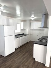 404 Illinois St, Unit 404 in El Segundo, CA - Foto de edificio - Building Photo