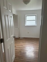 83 Carpenter St in Woodbury, NJ - Building Photo - Building Photo