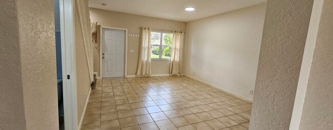 13490 Old Englishtown Rd in Wellington, FL - Building Photo - Building Photo
