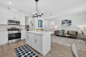 5027 Willow Glen Dr in Houston, TX - Building Photo - Building Photo