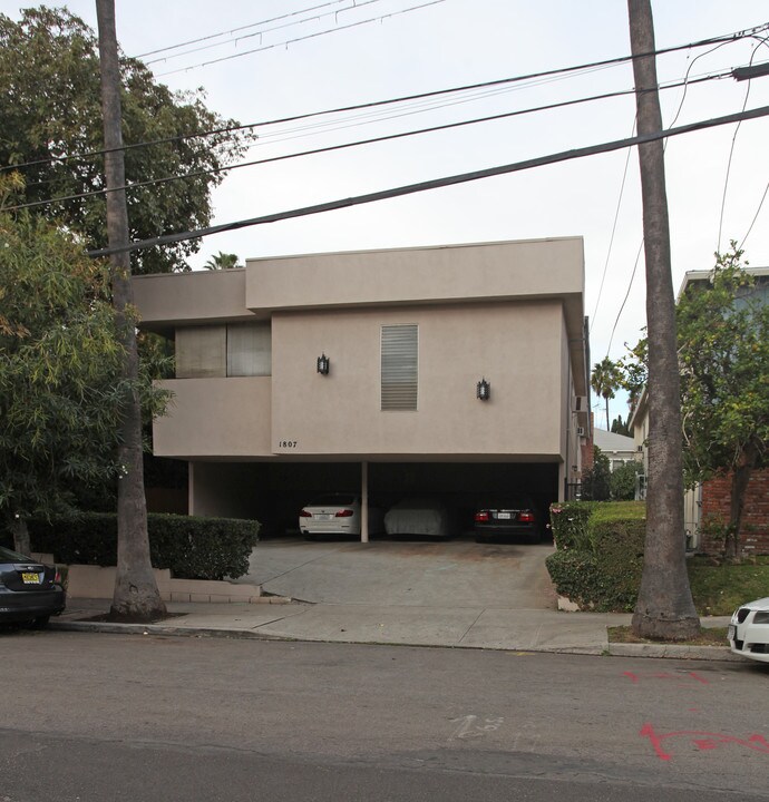 1807 Taft Ave in Los Angeles, CA - Building Photo