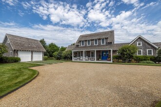 106A Surfside Rd in Nantucket, MA - Building Photo - Building Photo