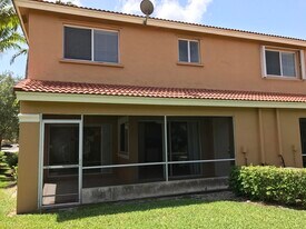 6109 Reynolds St in West Palm Beach, FL - Building Photo