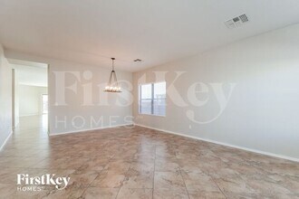 12928 N Yellow Orchid Dr in Oro Valley, AZ - Building Photo - Building Photo
