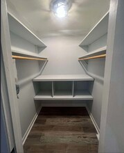 16887 P Rd in Gravois Mills, MO - Building Photo - Building Photo