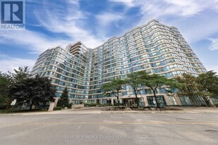 250 Webb Dr in Mississauga, ON - Building Photo