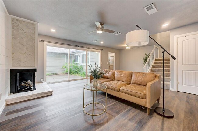 property at 2833 Indian Creek Blvd