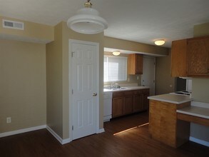 4239 King Bird Ln in Miamisburg, OH - Building Photo - Building Photo