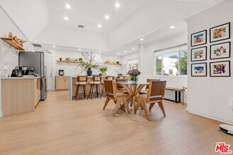 367 S Oak Ave in Pasadena, CA - Building Photo - Building Photo