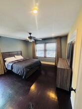 2754 Kenwood Ave in Los Angeles, CA - Building Photo - Building Photo