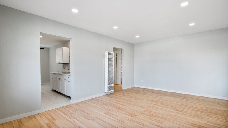 243 San Jacinto Dr in San Diego, CA - Building Photo