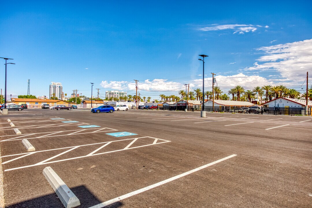 1405 S Casino Center Blvd in Las Vegas, NV - Foto de edificio