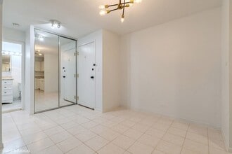 230 E Ontario St, Unit 1302 in Chicago, IL - Building Photo - Building Photo