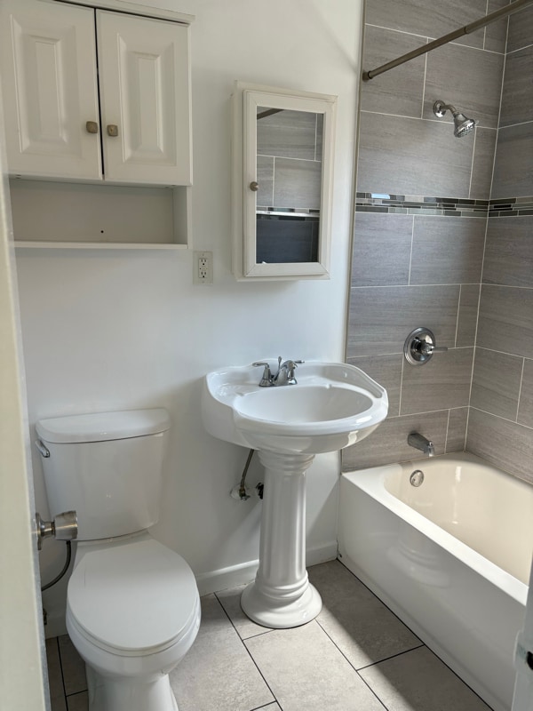 20912 Amie Ave, Unit 002 in Torrance, CA - Foto de edificio - Building Photo