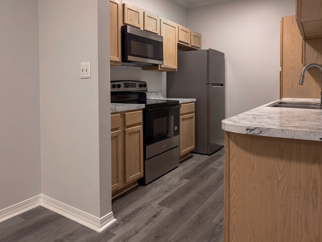 Oxford Point in Gulfport, MS - Building Photo - Building Photo