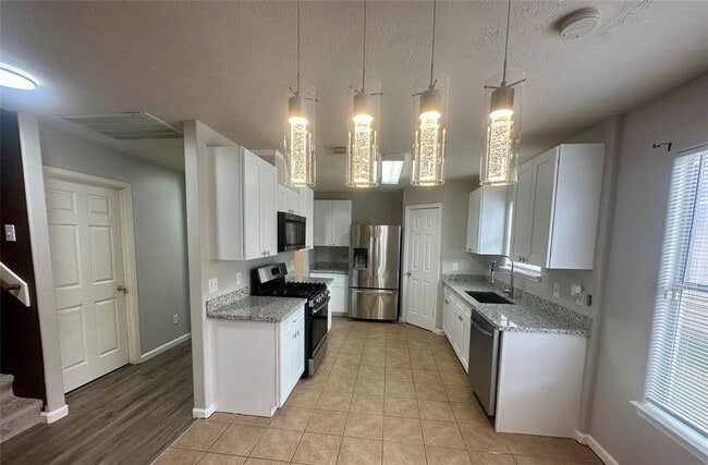 2523 Knoll Shadows Ln