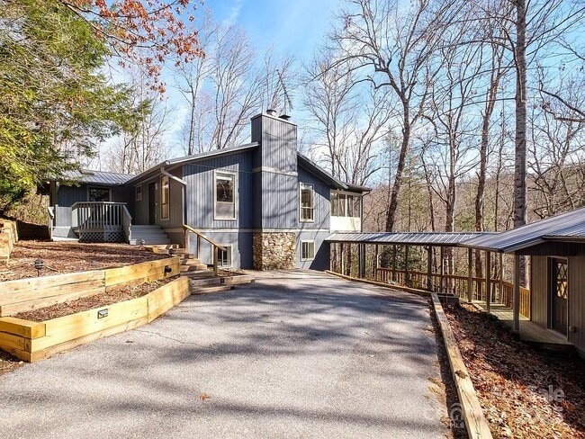 property at 1528 Ugugu Dr