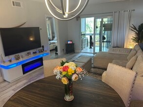 1400 NE 57th St in Fort Lauderdale, FL - Building Photo - Building Photo