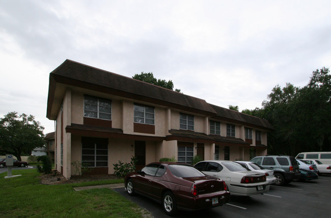 Fairway Oaks in Sarasota, FL - Foto de edificio - Building Photo