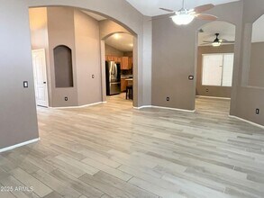 416 E Chicory Pl in San Tan Valley, AZ - Building Photo - Building Photo