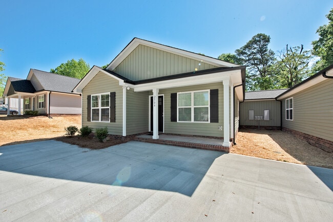 property at 2504 Glendale Ave