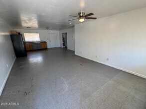 1331 E Pueblo Ave in Phoenix, AZ - Building Photo - Building Photo