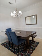 1142 SW 9th Rd in Gainesville, FL - Building Photo - Building Photo