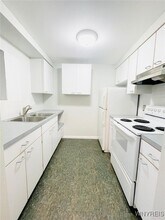 110 Charter Oaks Dr in Buffalo, NY - Building Photo - Building Photo