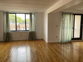 85 Brainerd Rd, Unit 404 Apartamentos