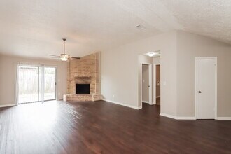 20810 Union Park Dr in Katy, TX - Foto de edificio - Building Photo