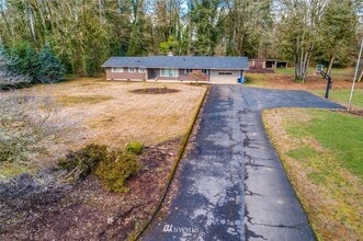 13512 NE 238th Way in Battle Ground, WA - Building Photo - Building Photo