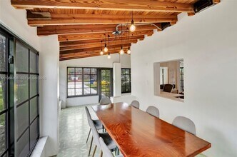 1224 NE 182nd St in North Miami Beach, FL - Building Photo - Building Photo