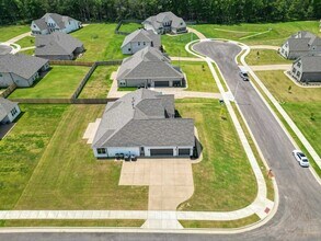 6421 Wrenley Cv in Bartlett, TN - Foto de edificio - Building Photo