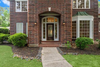 106 N Floral Leaf Cir in Spring, TX - Building Photo - Building Photo