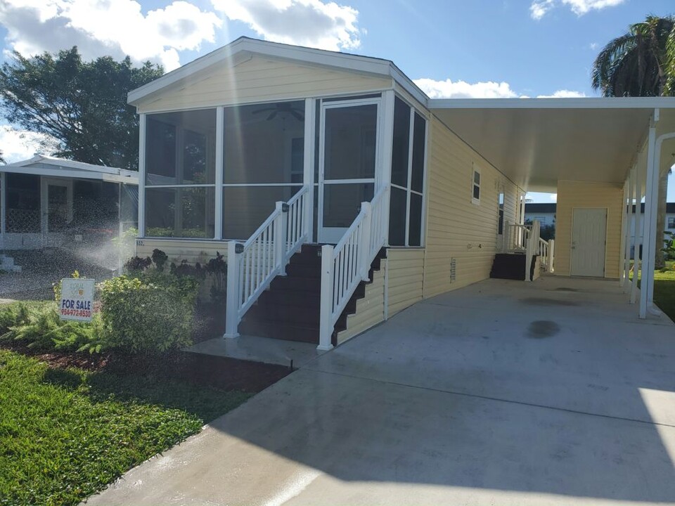 6522 S Brandywine Dr in Margate, FL - Building Photo