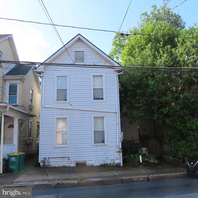 property at 636 Broad St
