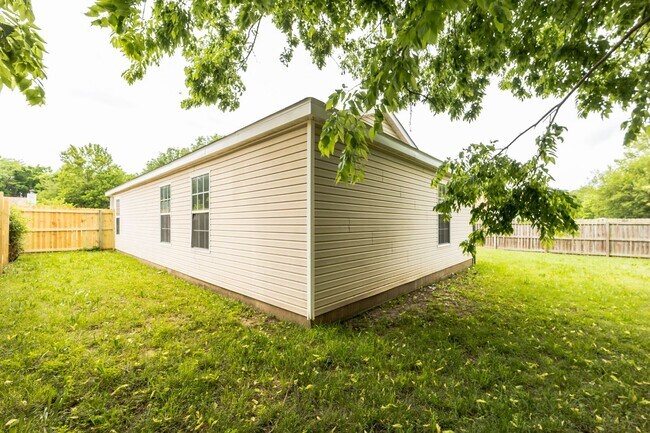 478 E Evergreen Ln in Fayetteville, AR - Building Photo - Building Photo